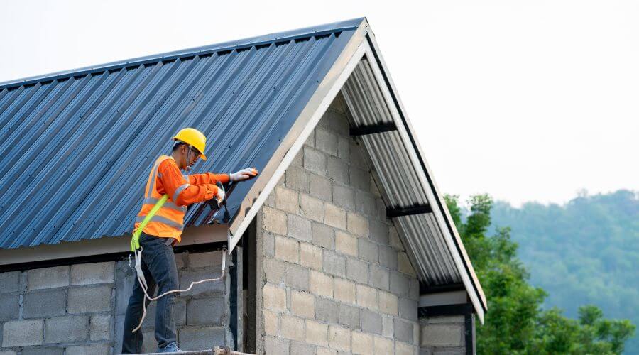 Expert Emergency Roof Repairs services in Mulvane, KS